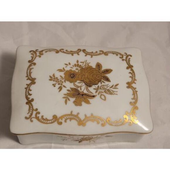 Lefton Porcelain Trinket Box With Gold Leaf Flowers  Pattern 923 with Markings - Picture 3 of 11
